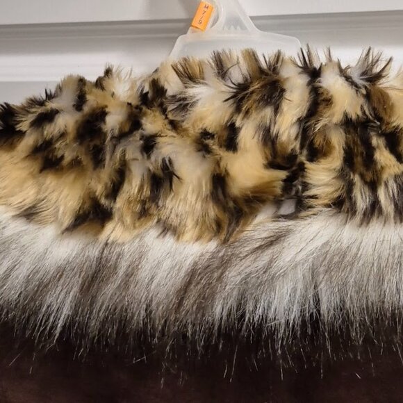 GUESS Women's Suede Leather Jacket with Animal Faux Fur Lining - NWT - M - Picture 6 of 9